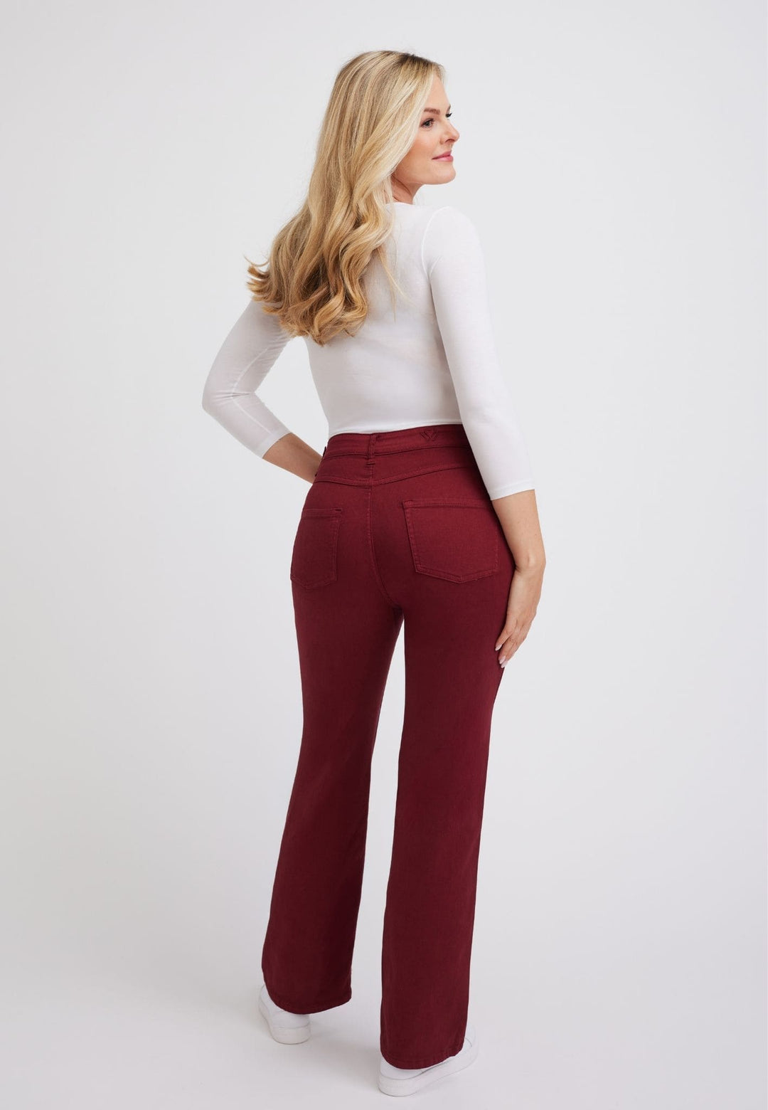 wonderjeans Relaxed Straight Burgundy
